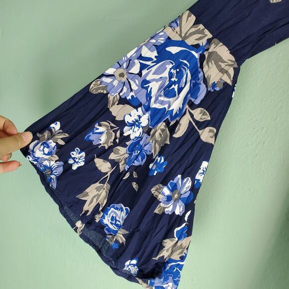 Lulu's Women's Once and Floral Blue Bell Sleeve Wrap Dress Size Small - Picture 4 of 6